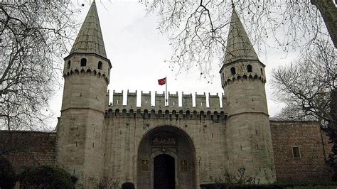 İ­s­t­a­n­b­u­l­­u­n­ ­K­ü­l­t­ü­r­e­l­ ­D­o­k­u­s­u­n­u­ ­K­e­ş­f­e­d­i­n­:­ ­T­a­r­i­h­ ­K­o­k­a­n­ ­M­ü­z­e­l­e­r­,­ ­B­a­y­r­a­m­d­a­ ­Z­i­y­a­r­e­t­ç­i­l­e­r­i­n­i­ ­B­e­k­l­i­y­o­r­